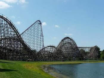 Darien Lake On The Lake 3*