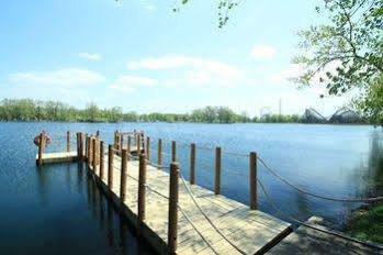 Darien Lake On The Lake